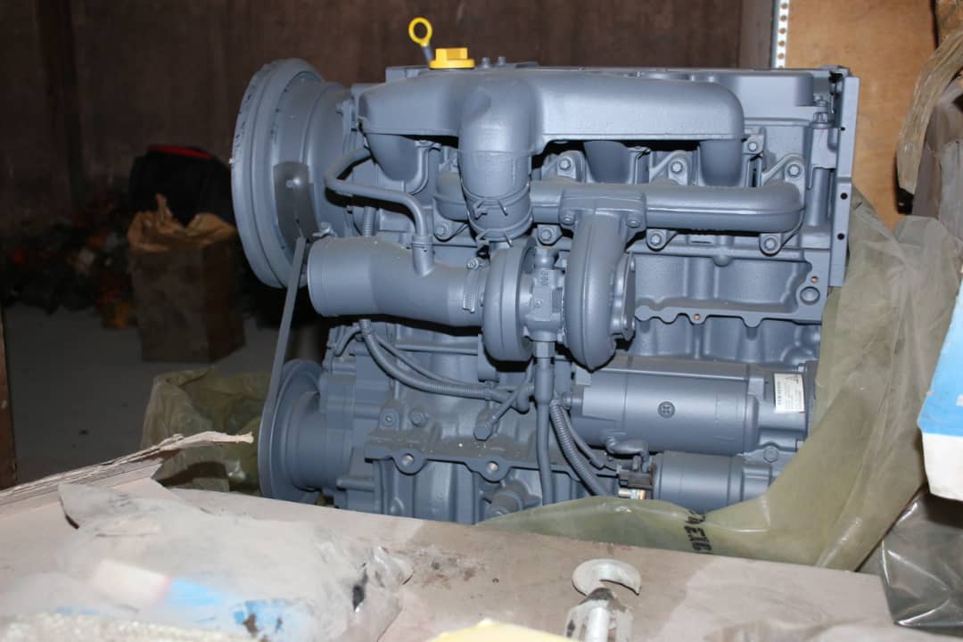 bf4l2011 engine.jpg