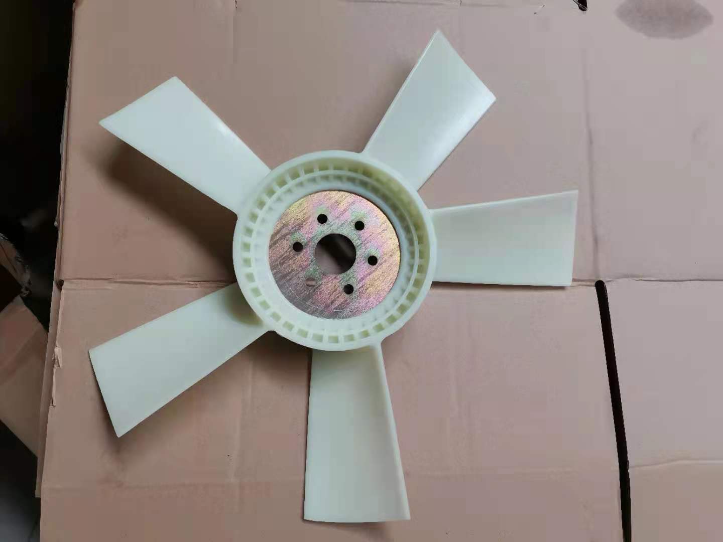F4L1011 fan blades.jpg